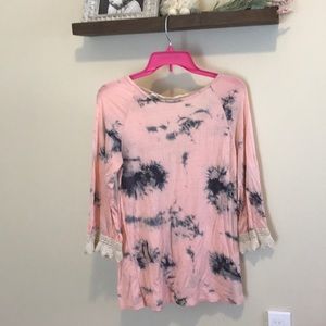 Oversized tie die shirt with lace